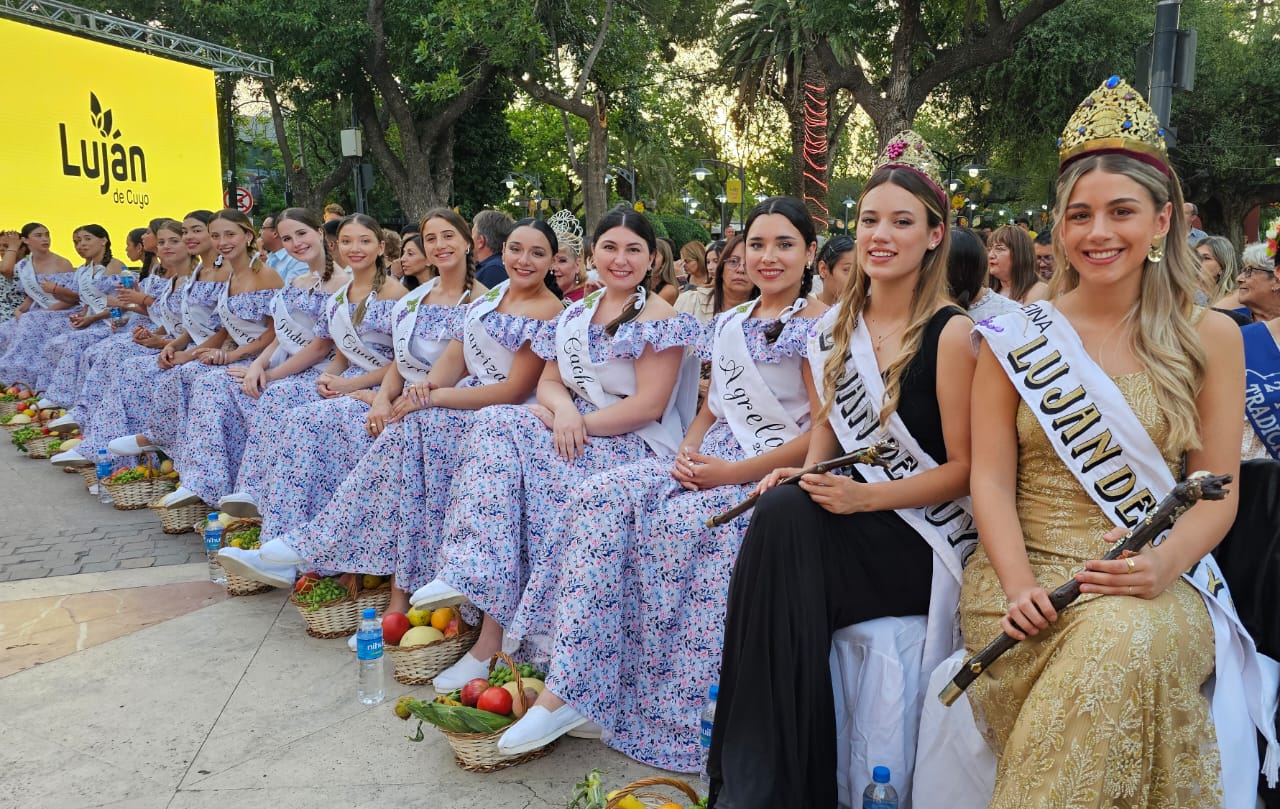 Julieta Bosquet, Paz Egea y las 15 candidatas